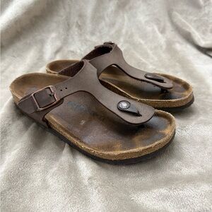 Birkenstock Gizeh Sandals